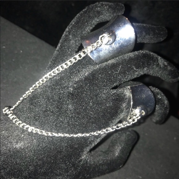 Bondage finger rings with chain - Picture 5 of 5